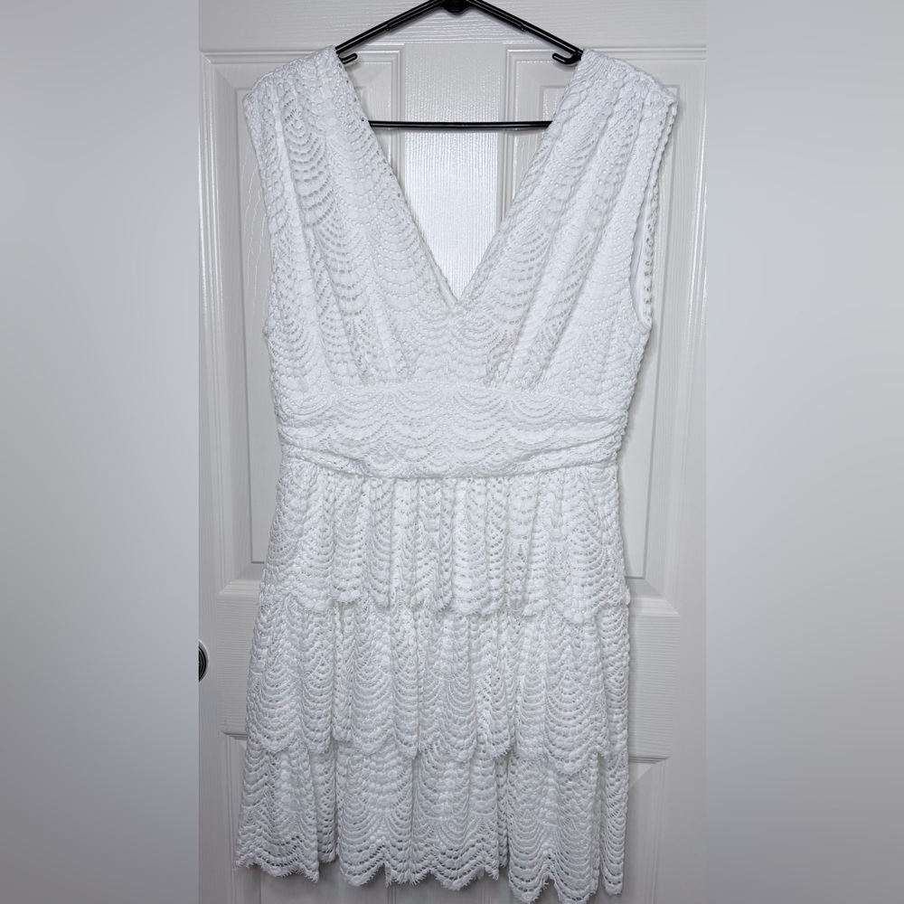 LILLY PULITZER FAYE V-NECK LACE RUFFLE DRESS RESORT WHITE SCALLOPED SHELL LACE L - Picture 2 of 15